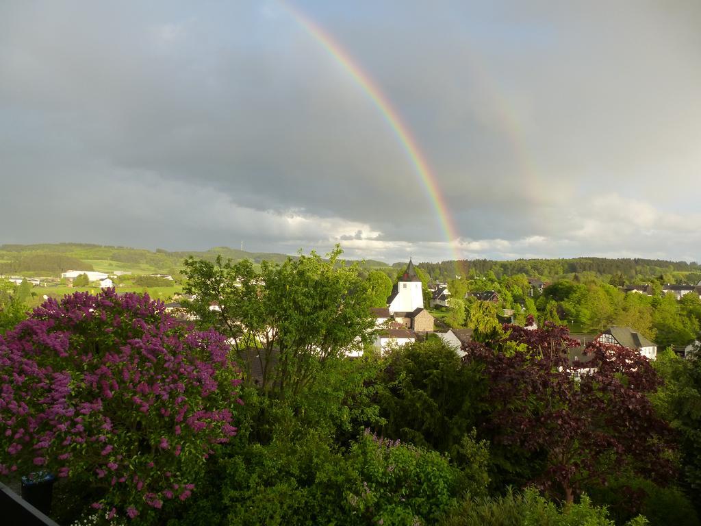 شقة كيلبيرغ  في Eifel Panoramablick الغرفة الصورة